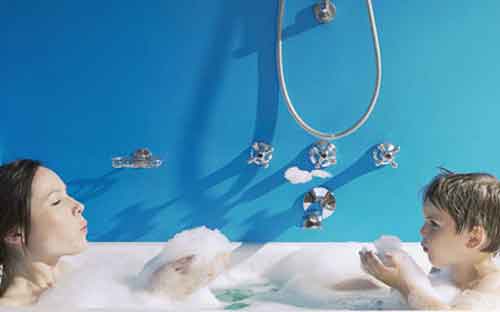 美的 E+藍鉆內膽空氣能熱水器帶給你安全舒適生活 美的 E+藍鉆內膽空氣能熱水器帶給你安全舒適生活