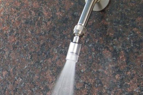 讓人眼前一亮！盤點5款高科技淋浴花灑 