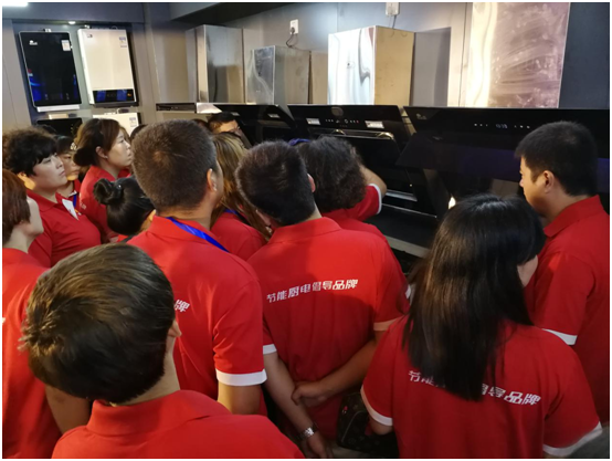 紅日廚衛(wèi)新品全新上市 強(qiáng)勢卷席陜西市場