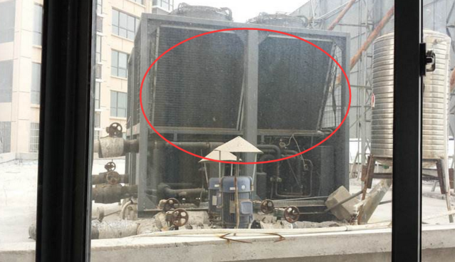 盛夏空調突然不制冷，隔壁老師傅只教我一招，卻是實用!