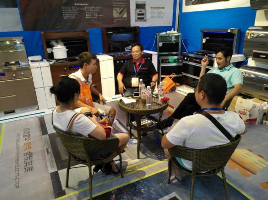 品牌大事|金品集成灶參加2017首屆貴陽(yáng)建材家電博覽會(huì) 品牌大事|金品集成灶參加2017首屆貴陽(yáng)建材家電博覽會(huì)