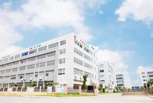 中銳空氣能熱泵三聯供系統，高端品質打造廈門一線近海豪宅