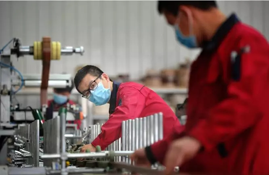 品牌榮譽|2018中國板材十大品牌評選 鵬鴻獨攬5項大獎