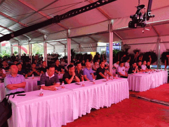 強力巨彩協同澳源光電打造LED顯示旗艦店開業 強力巨彩協同澳源光電打造LED顯示旗艦店開業