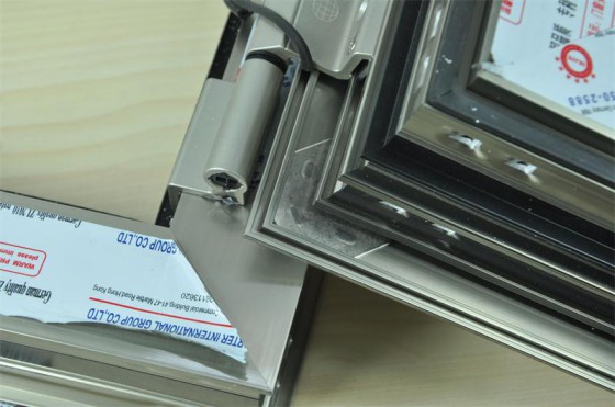 洛陽門窗，制作加工廠和定制安裝，這是三種不同的門窗部門