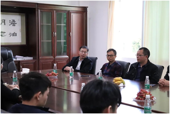 億洋管業與開平機電學校進行校企合作簽約暨揭牌儀式